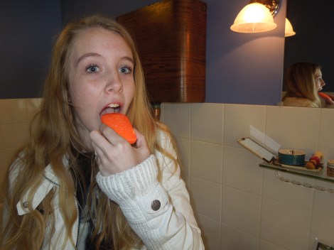 A-Christmas-Story-house-Cleveland-leg-lamp