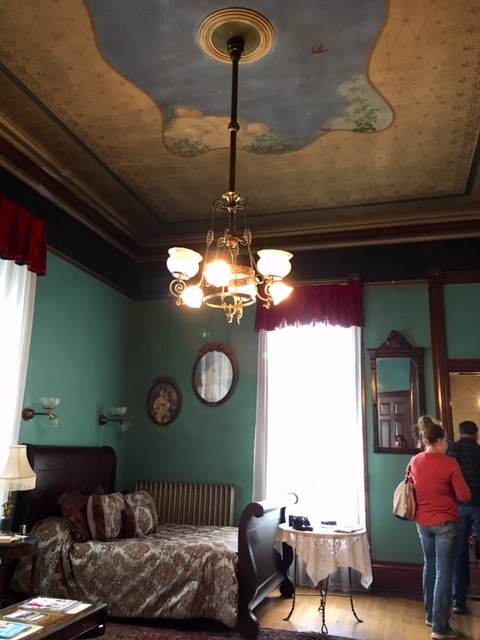 Family double bedroom at Copper King Mansion B&B-fresco-Butte