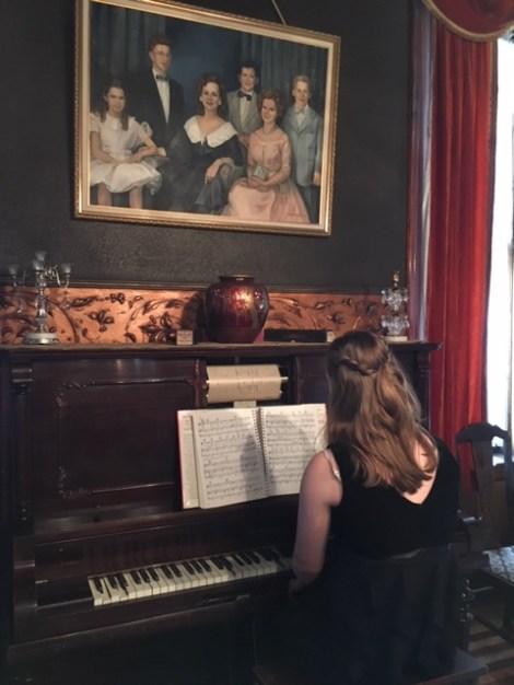 Player-piano-parlor-Copper-King-Mansion-Butte-Montana