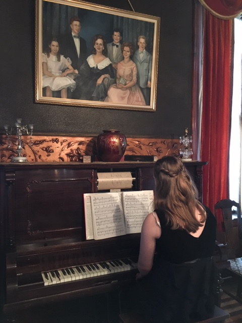 Player-piano-parlor-Copper-King-Mansion-Butte-Montana
