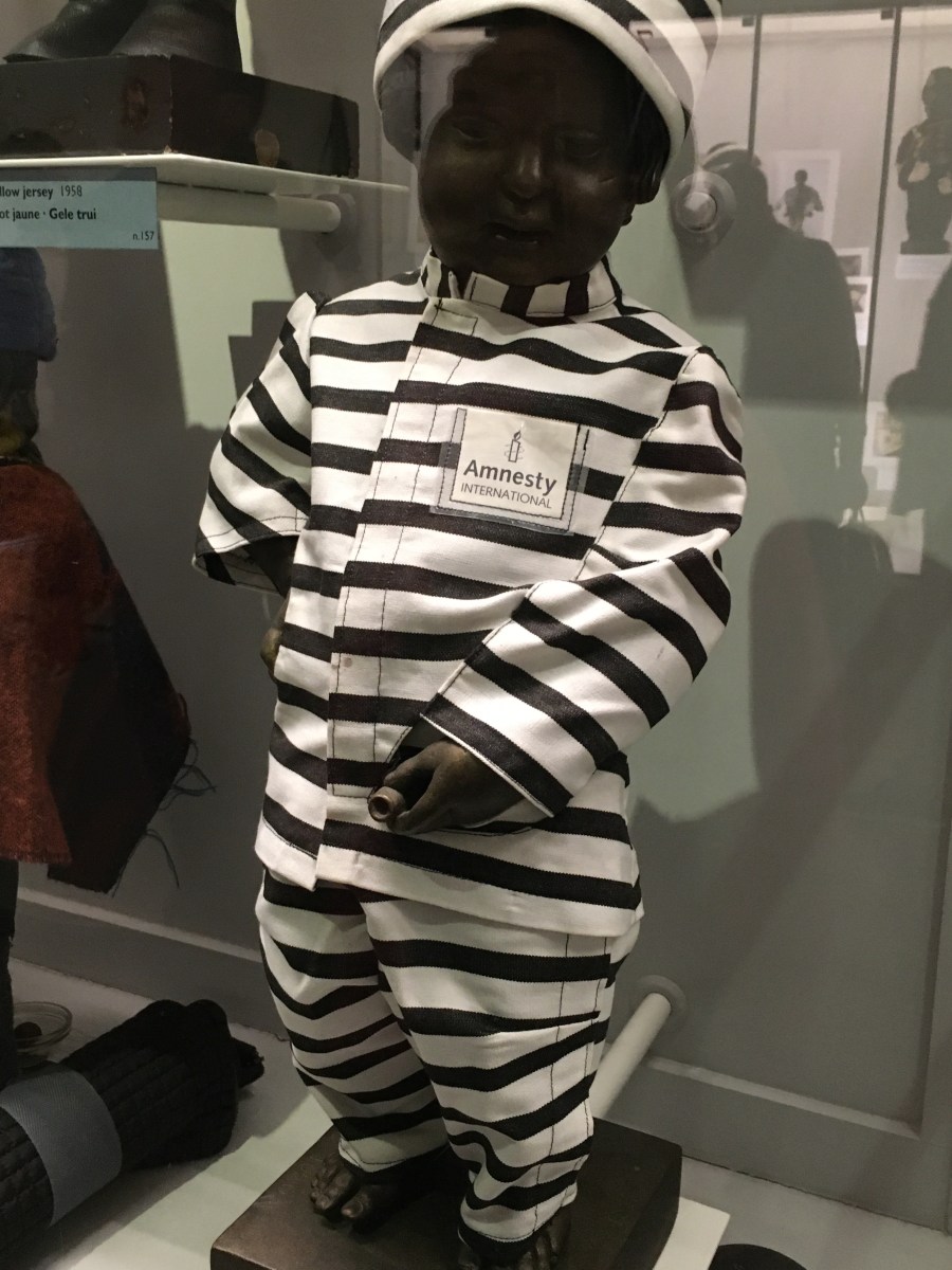 Manneken Pis Amnesty International costume