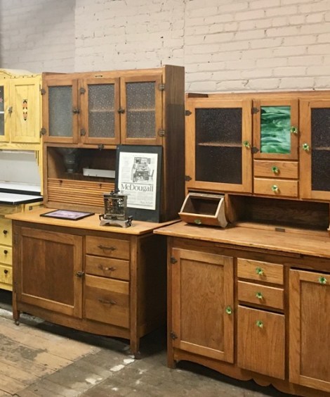 hoosier-cabinet-features