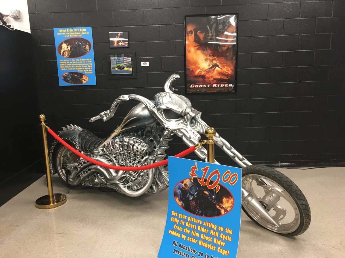 Nicholas-Cage-motorcycle-Ghost-Rider